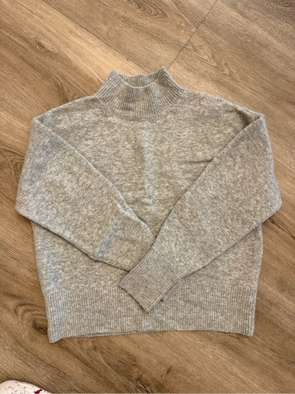 H&M Women's Light Gray Mock Neck Sweater